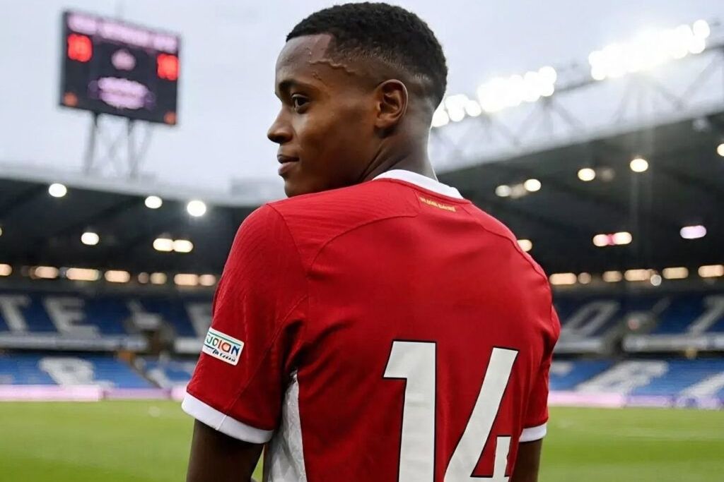 Alexander Isak sparking speculation over his Newcastle United future.